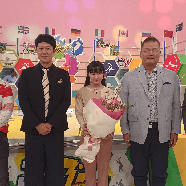 スポーツバラエティー番組「コヤぶるッ！SPORTS」でアシスタントを務める本田望結さん